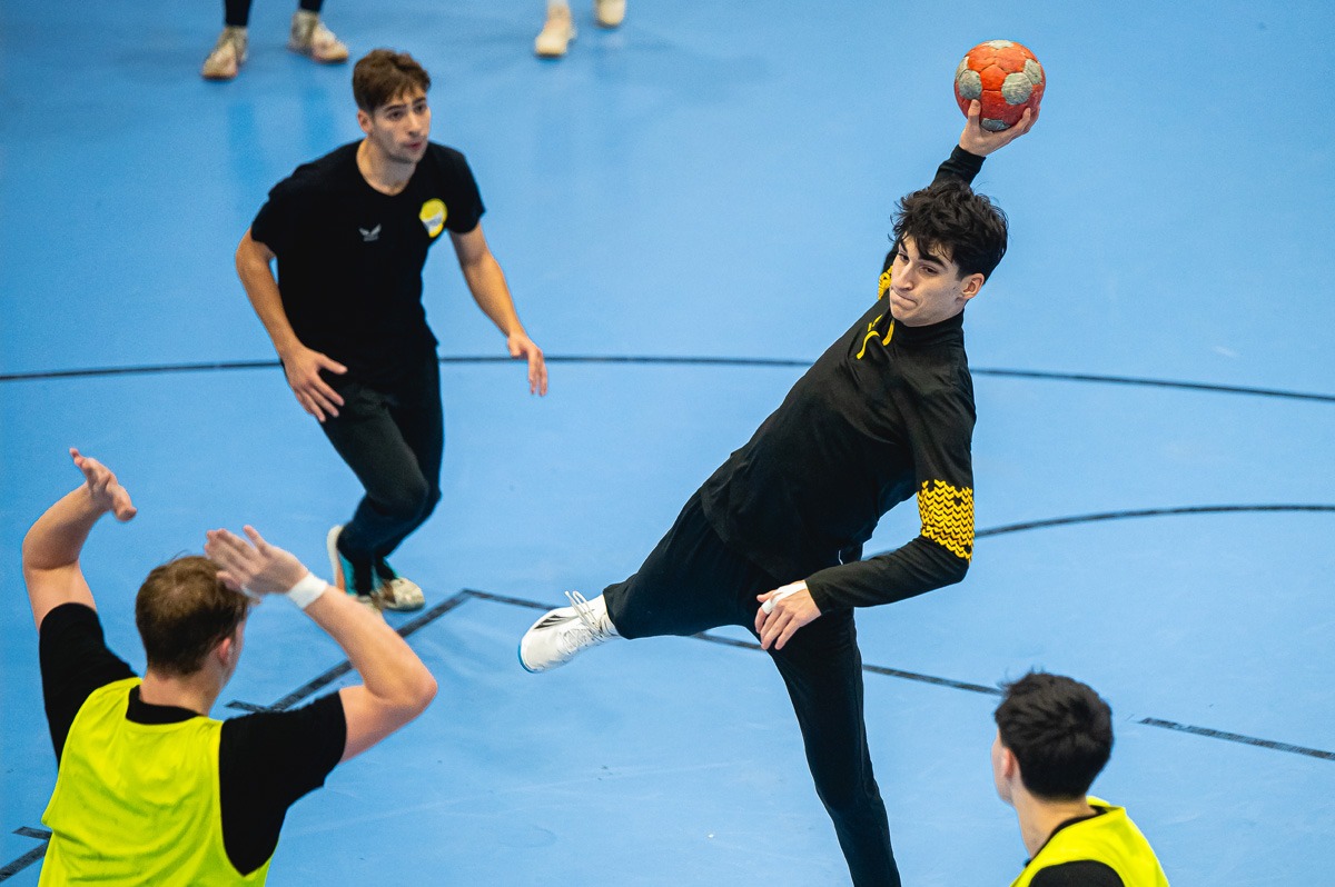 BFKA U20 – edzés